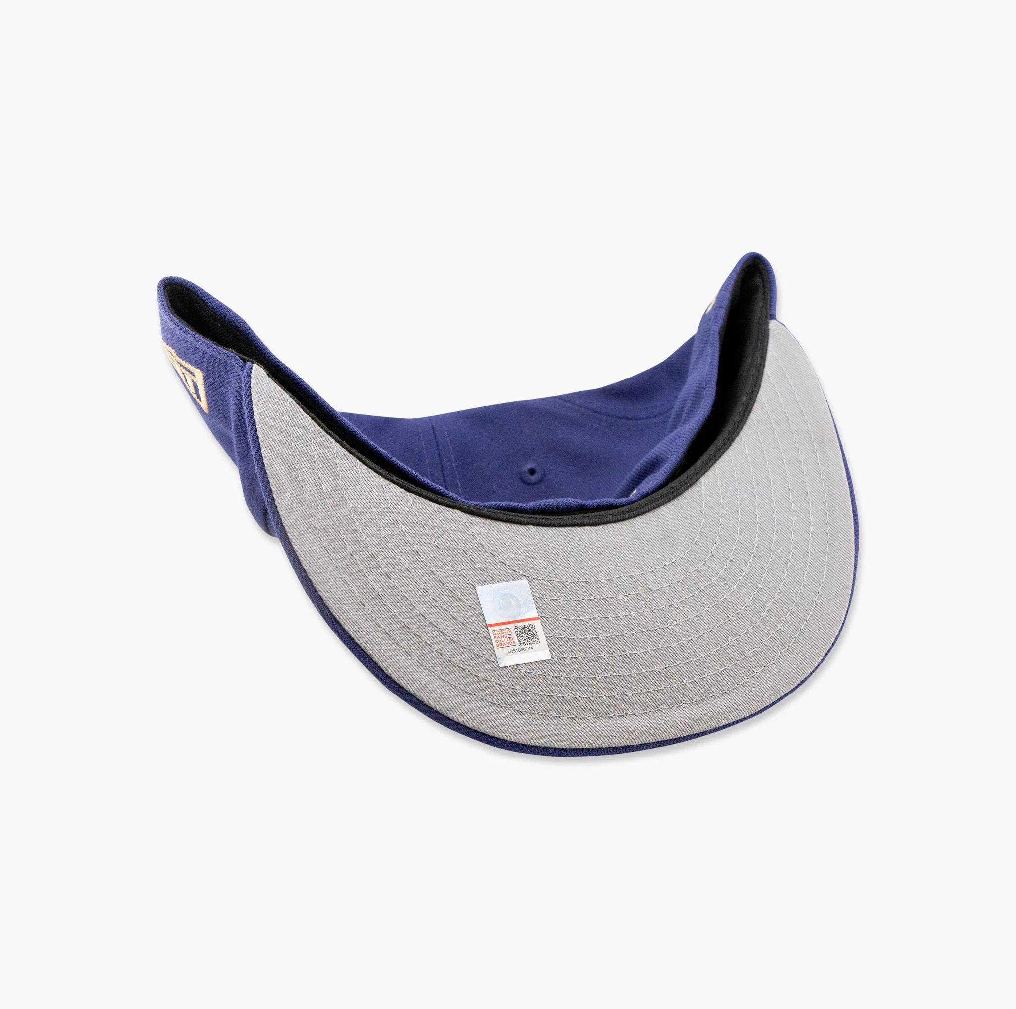 Washington Huskies Script Side Patch Fitted Hat - Image 4